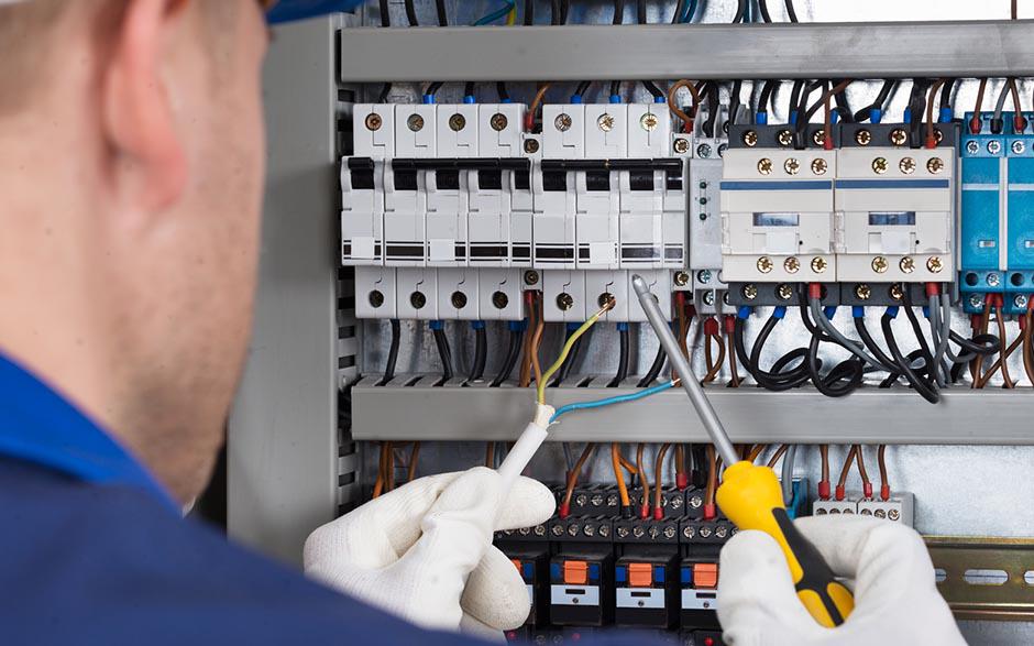 électricité maison Plaisir